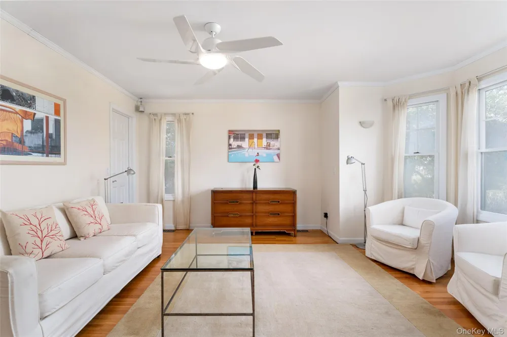38 Old Fort Lane Southampton, NY 11968