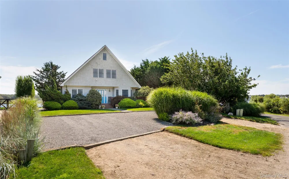38 Old Fort Lane Southampton, NY 11968
