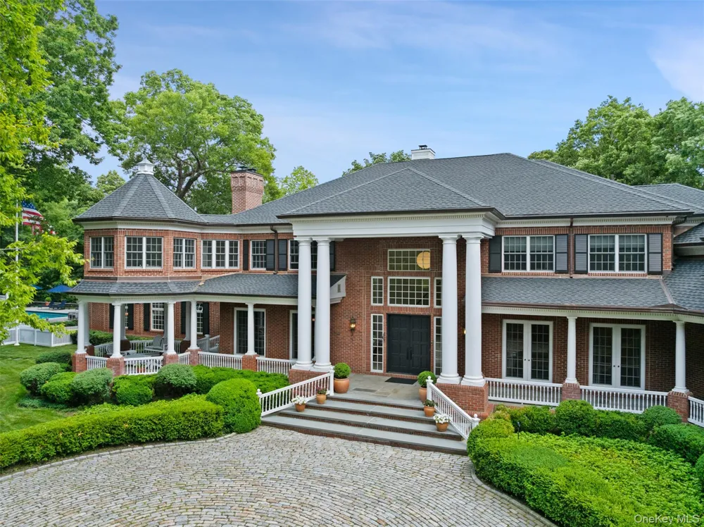 24 Trails End Chappaqua, NY 10514