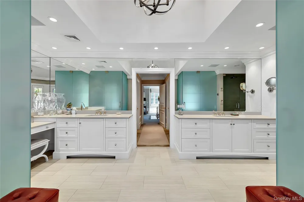 24 Trails End Chappaqua, NY 10514