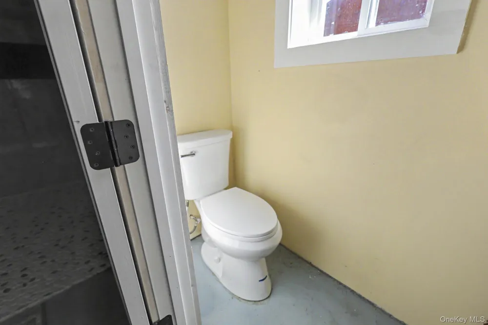 8-10 Katzman Road Ellenville, NY 12428