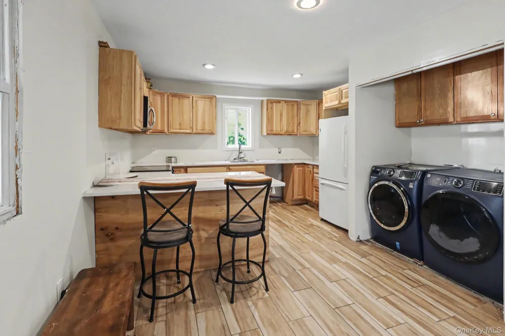 8-10 Katzman Road Ellenville, NY 12428