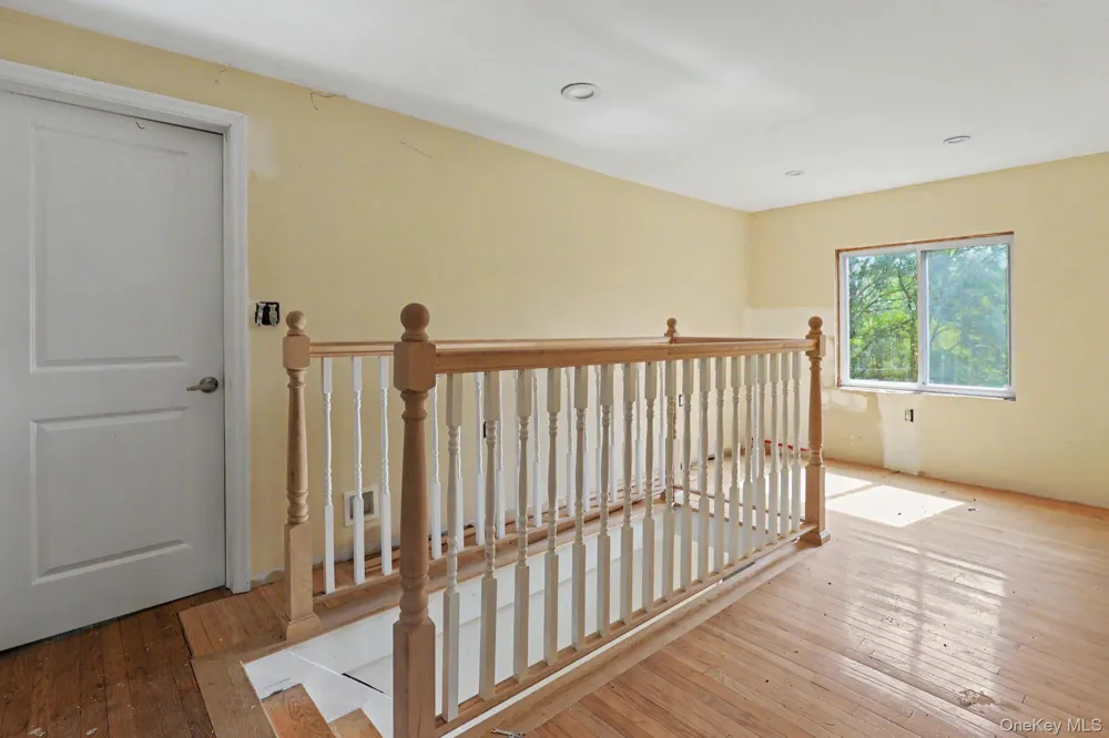 8-10 Katzman Road Ellenville, NY 12428