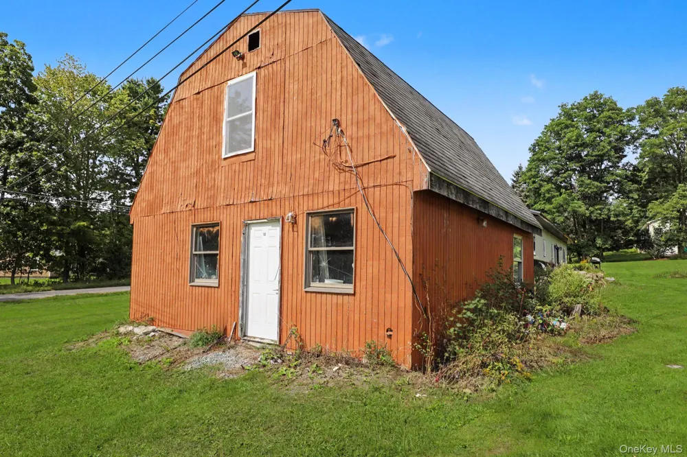 8-10 Katzman Road Ellenville, NY 12428