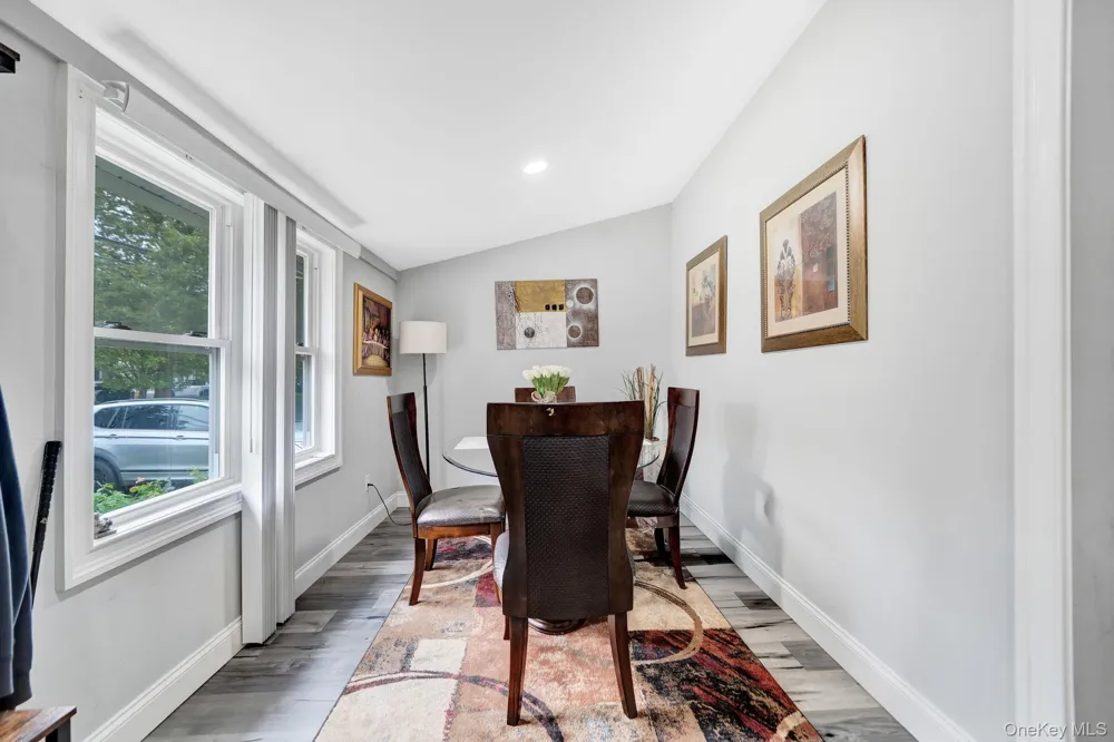110 Park Avenue Bay Shore, NY 11706