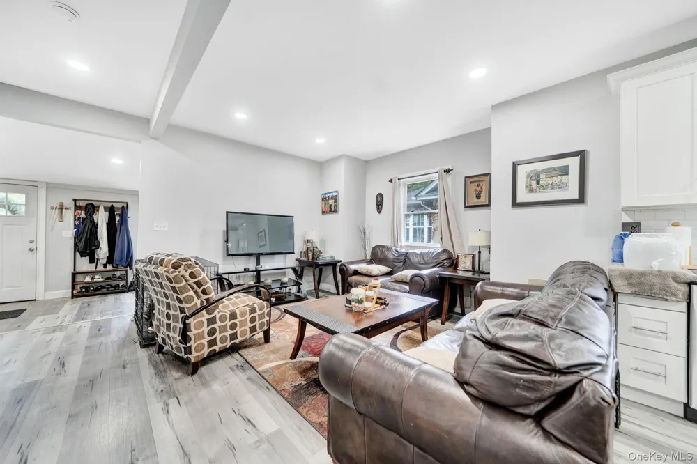 110 Park Avenue Bay Shore, NY 11706