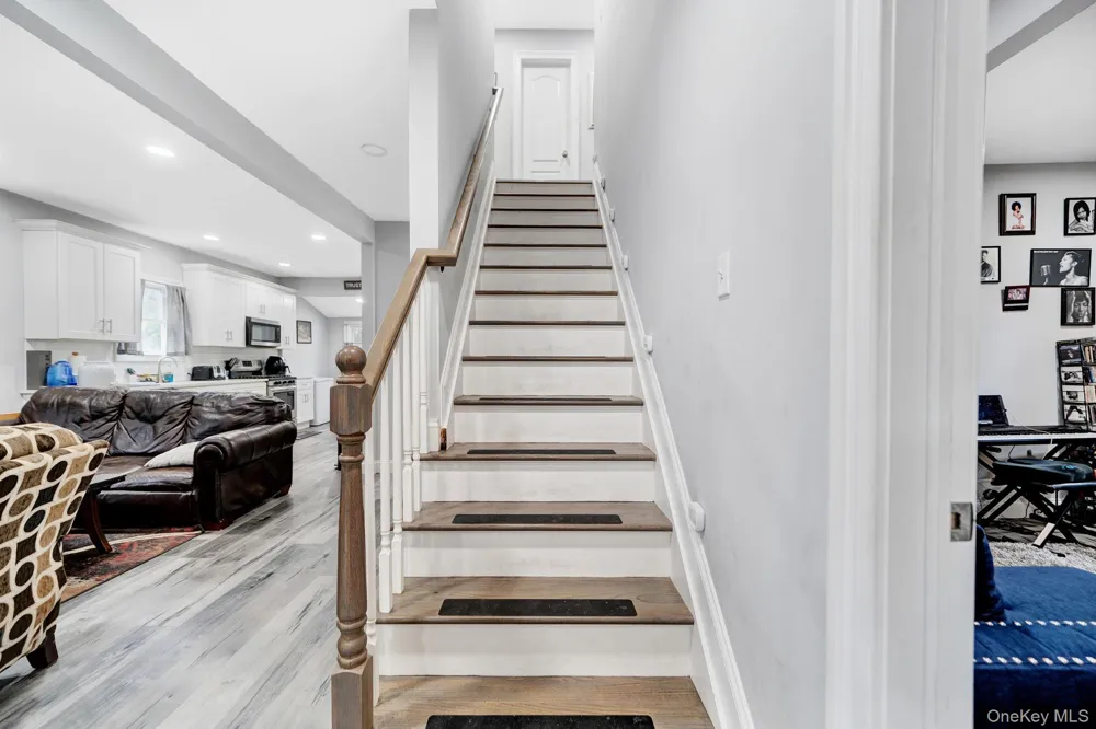 110 Park Avenue Bay Shore, NY 11706
