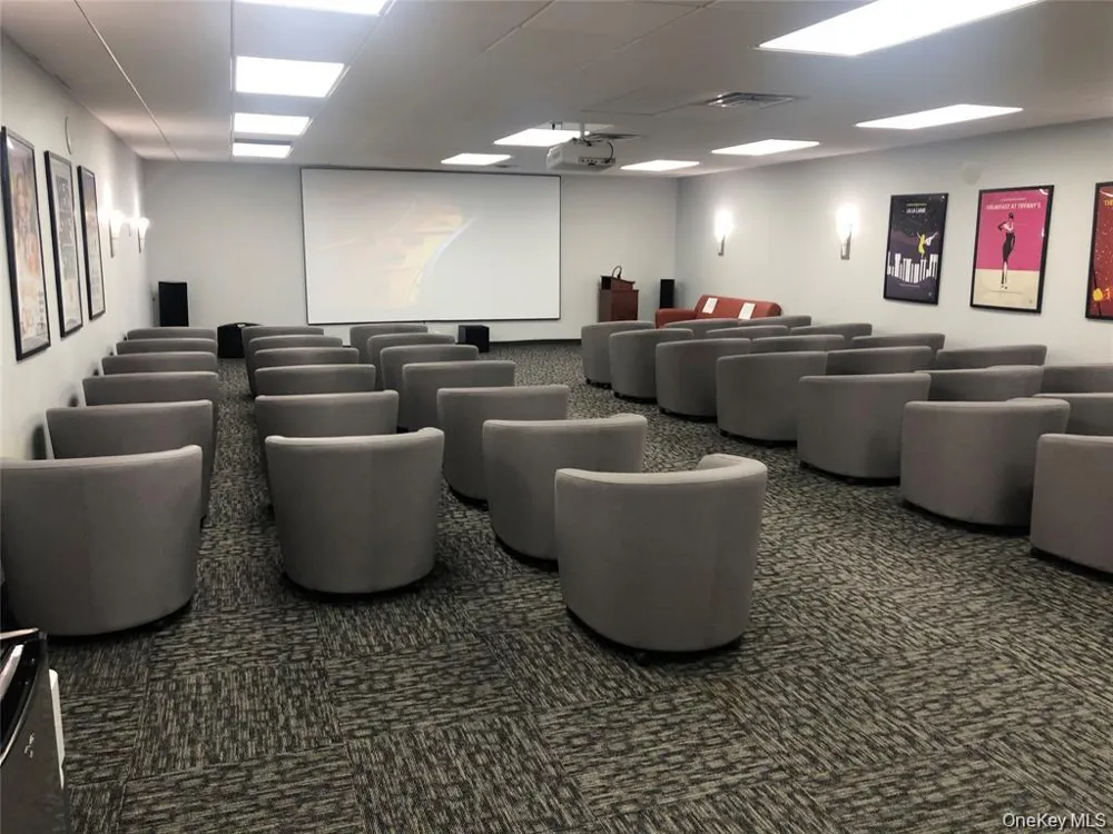 2 Bay Club Drive #19Z4 Bayside, NY 11360