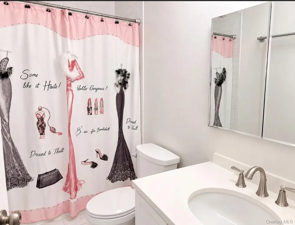 2 Bay Club Drive #19Z4 Bayside, NY 11360