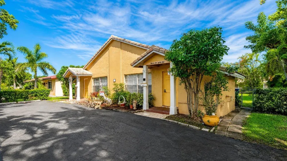 11281 NW 39TH STREET Coral Springs, FL 33065