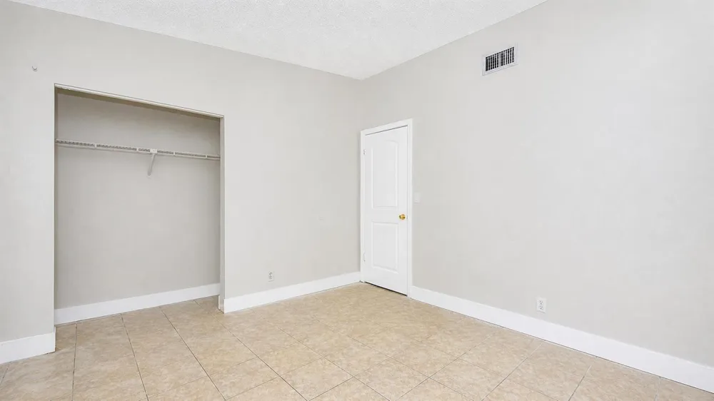 11281 NW 39TH STREET Coral Springs, FL 33065