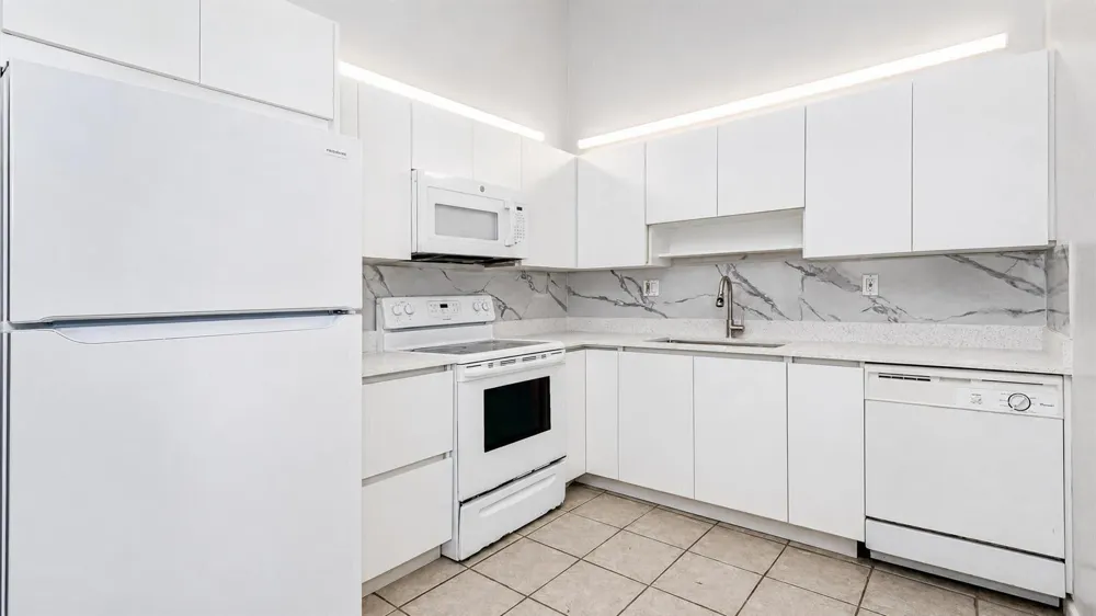 11281 NW 39TH STREET Coral Springs, FL 33065