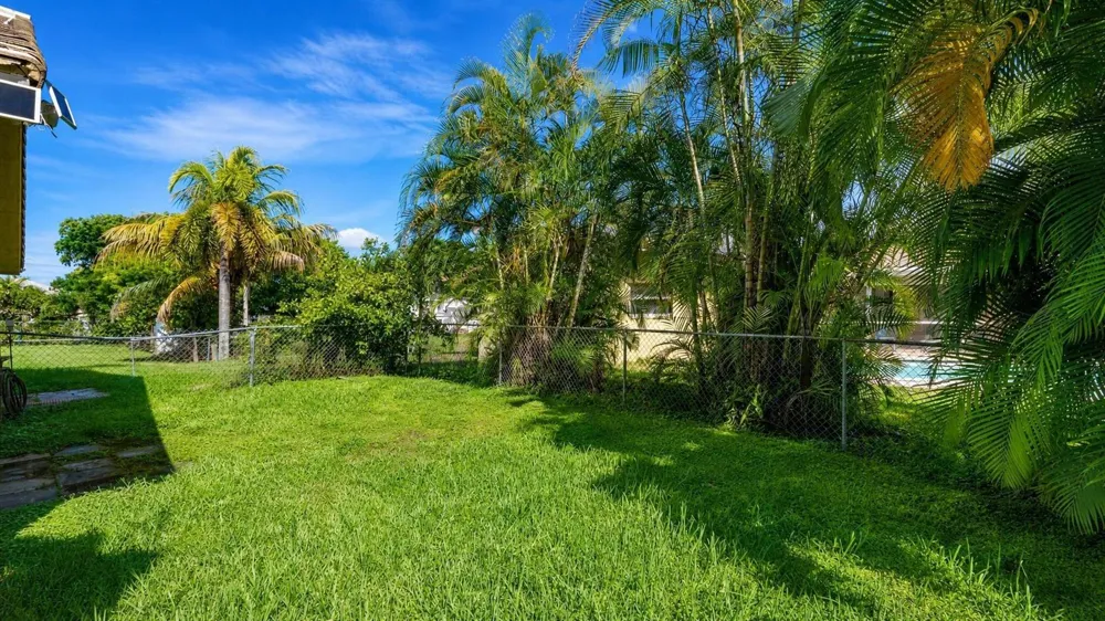 11281 NW 39TH STREET Coral Springs, FL 33065