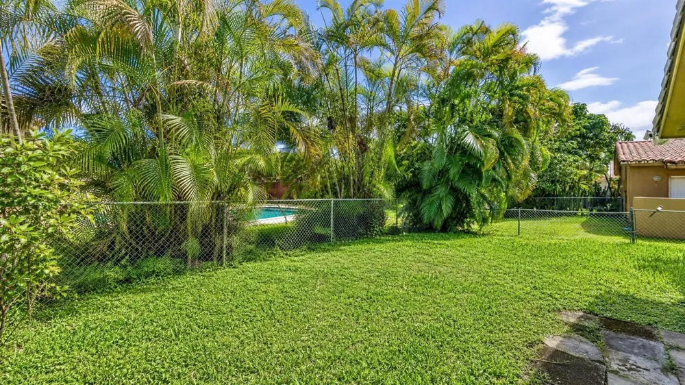11281 NW 39TH STREET Coral Springs, FL 33065