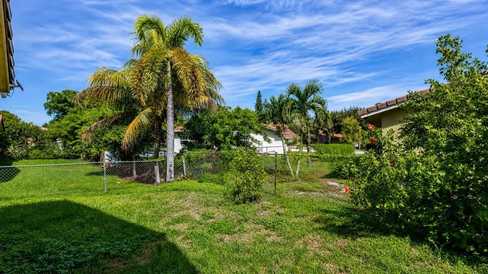 11281 NW 39TH STREET Coral Springs, FL 33065