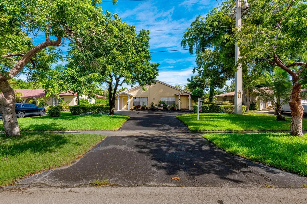 11281 NW 39TH STREET Coral Springs, FL 33065