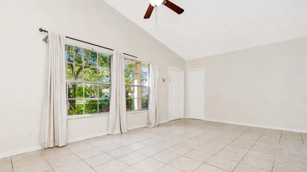 11281 NW 39TH STREET Coral Springs, FL 33065