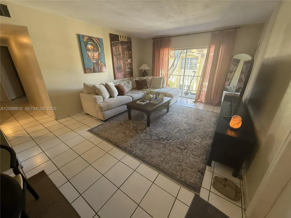 7823 Miller Dr #C207 Miami, FL 33155
