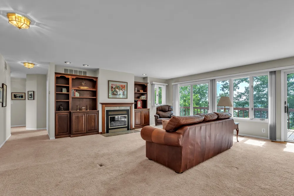 1092 Grove Road Ypsilanti, MI 48198