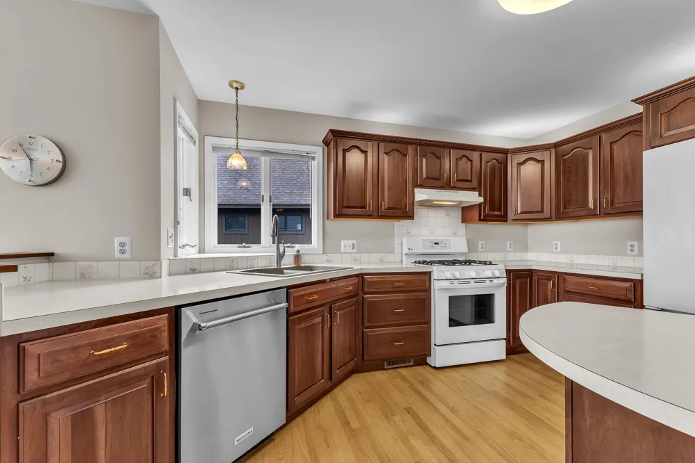 1092 Grove Road Ypsilanti, MI 48198