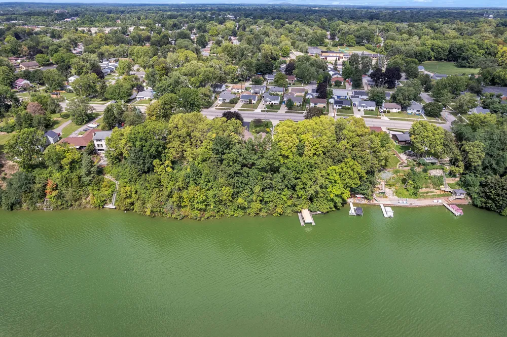 1092 Grove Road Ypsilanti, MI 48198