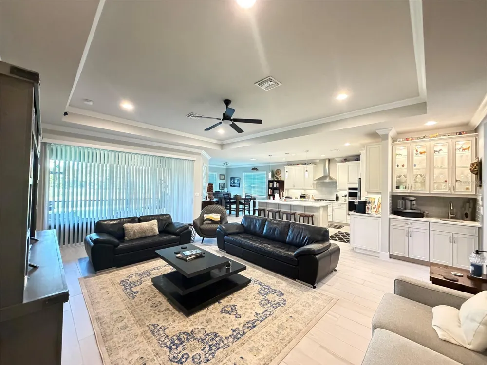 5769 LONG SHORE LOOP Sarasota, FL 34238