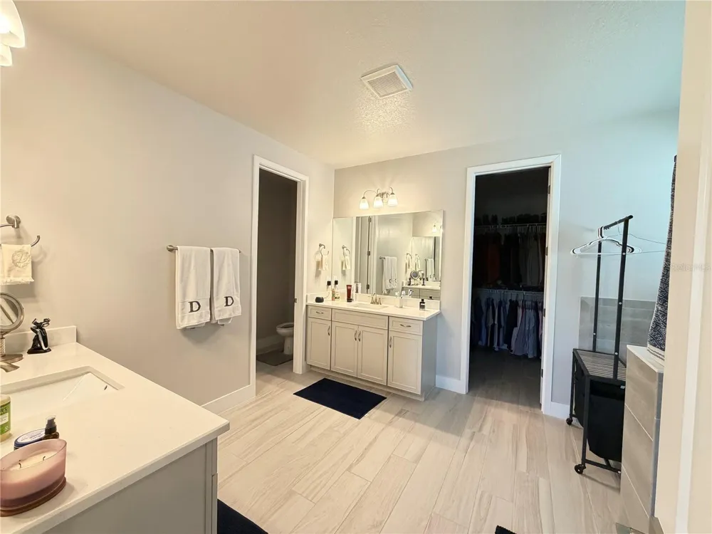 5769 LONG SHORE LOOP Sarasota, FL 34238