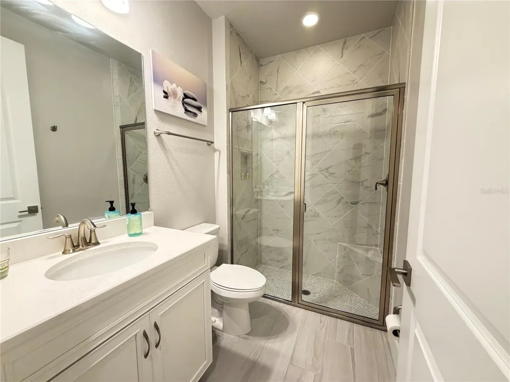 5769 LONG SHORE LOOP Sarasota, FL 34238