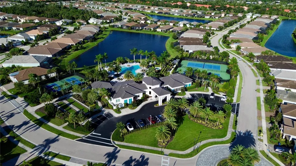 5769 LONG SHORE LOOP Sarasota, FL 34238