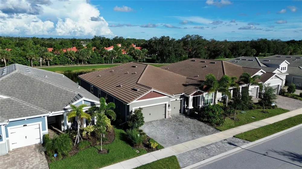 5769 LONG SHORE LOOP Sarasota, FL 34238