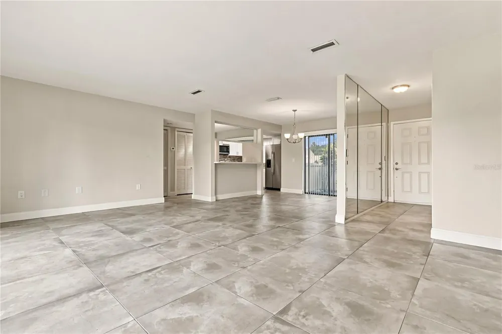 260 MICHAELS CIRCLE Oldsmar, FL 34677
