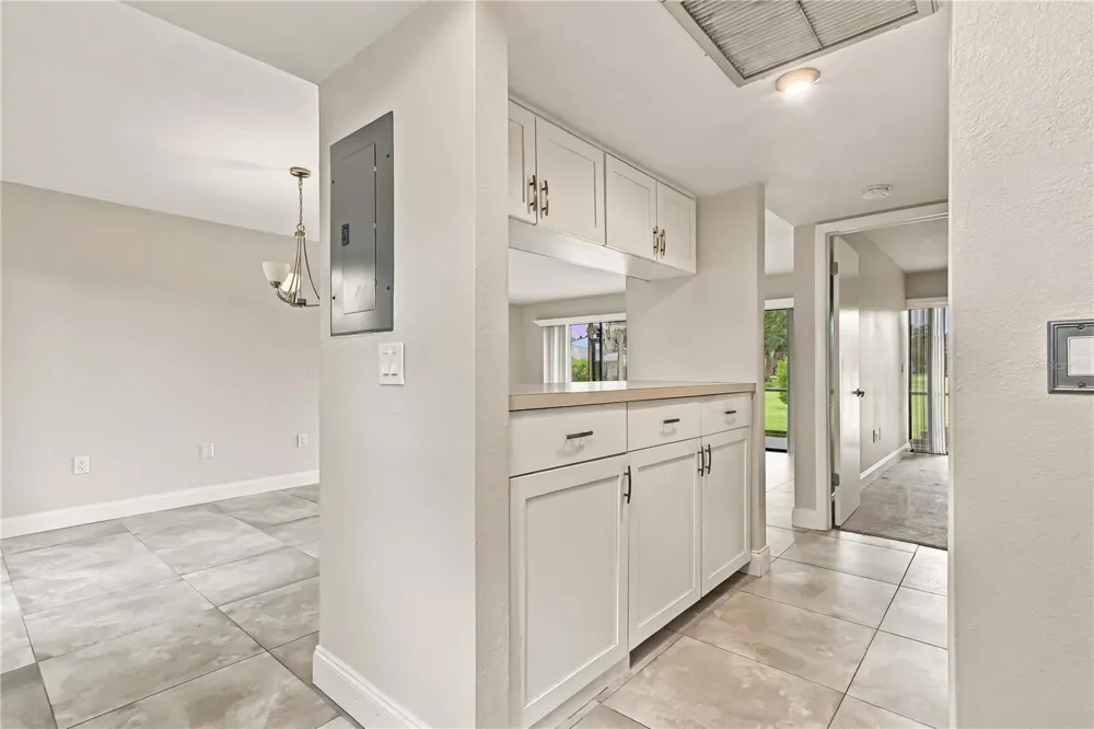 260 MICHAELS CIRCLE Oldsmar, FL 34677