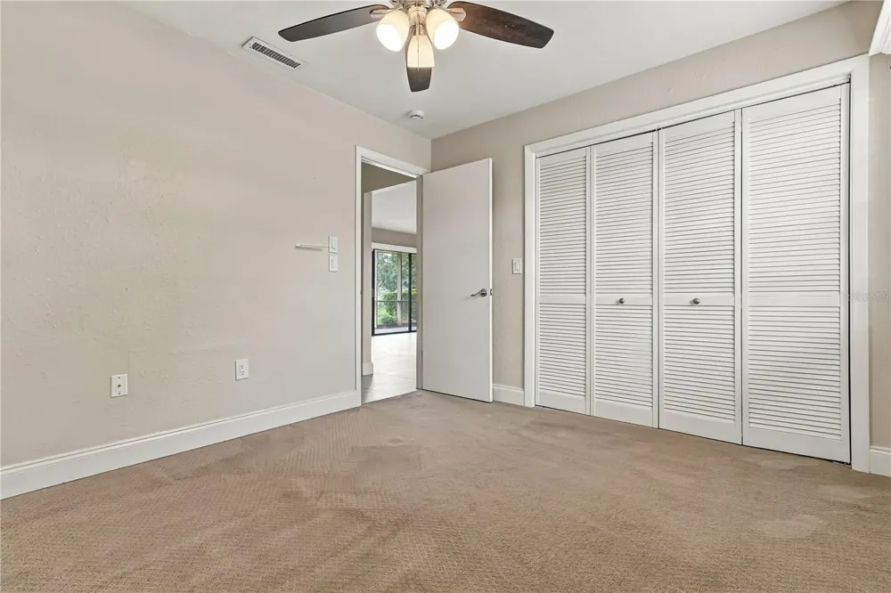 260 MICHAELS CIRCLE Oldsmar, FL 34677