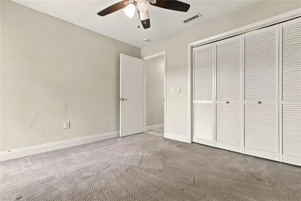 260 MICHAELS CIRCLE Oldsmar, FL 34677