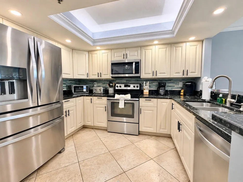 20000 GULF BOULEVARD #603 Indian Shores, FL 33785