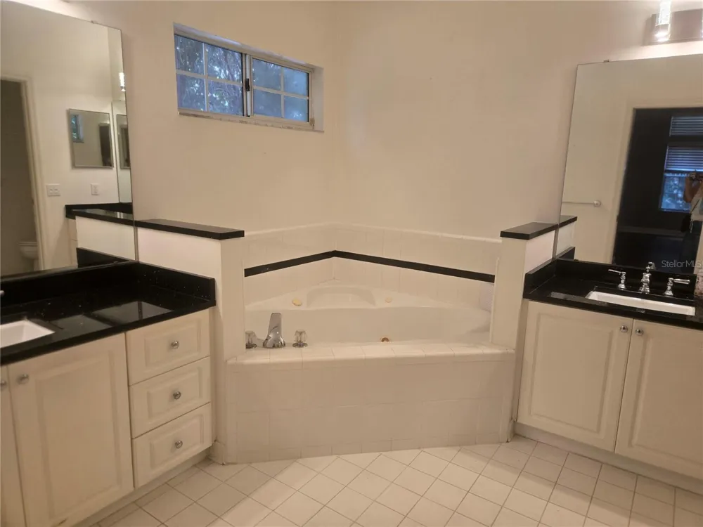 4919 NW 71ST PLACE Gainesville, FL 32653