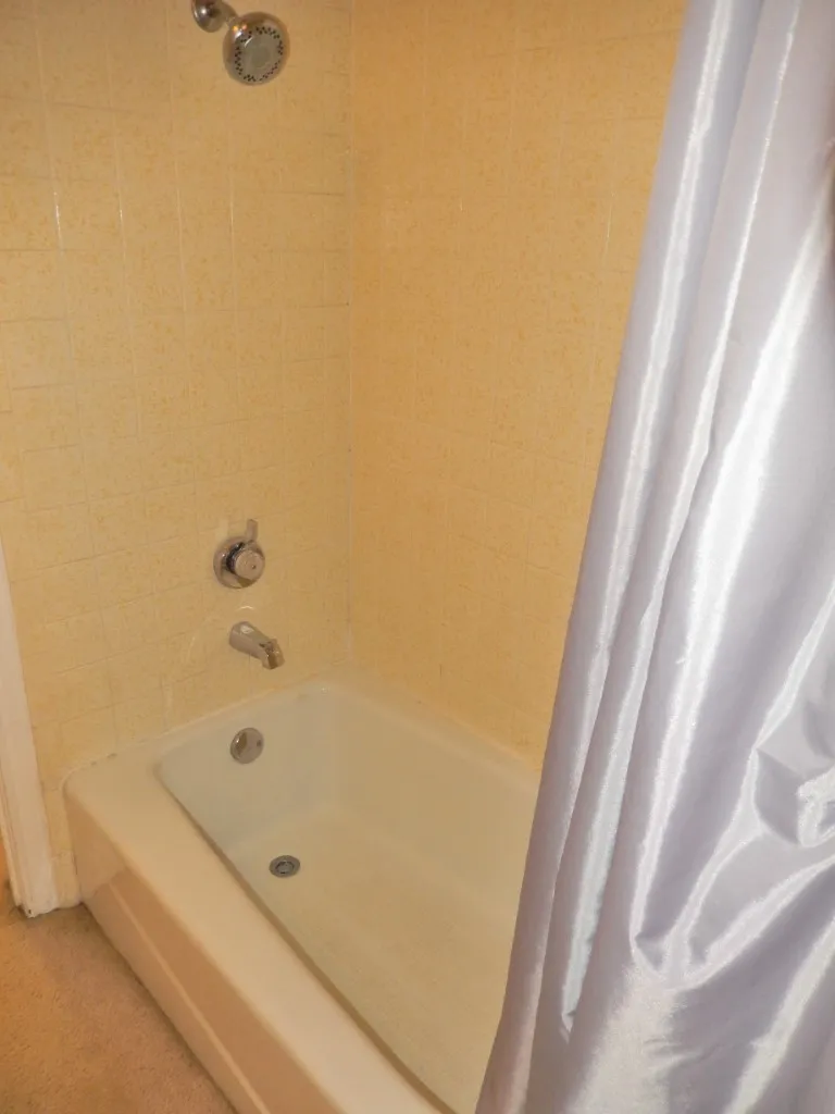 9023 Glen Springs Circle Dallas, TX 75243