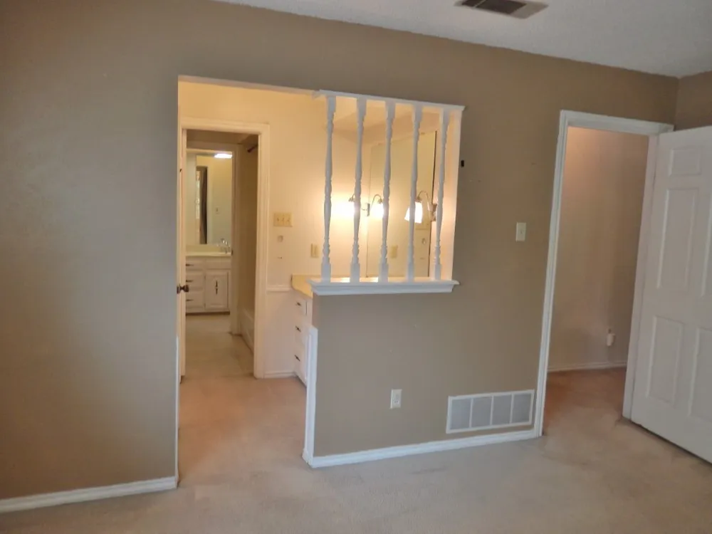 9023 Glen Springs Circle Dallas, TX 75243