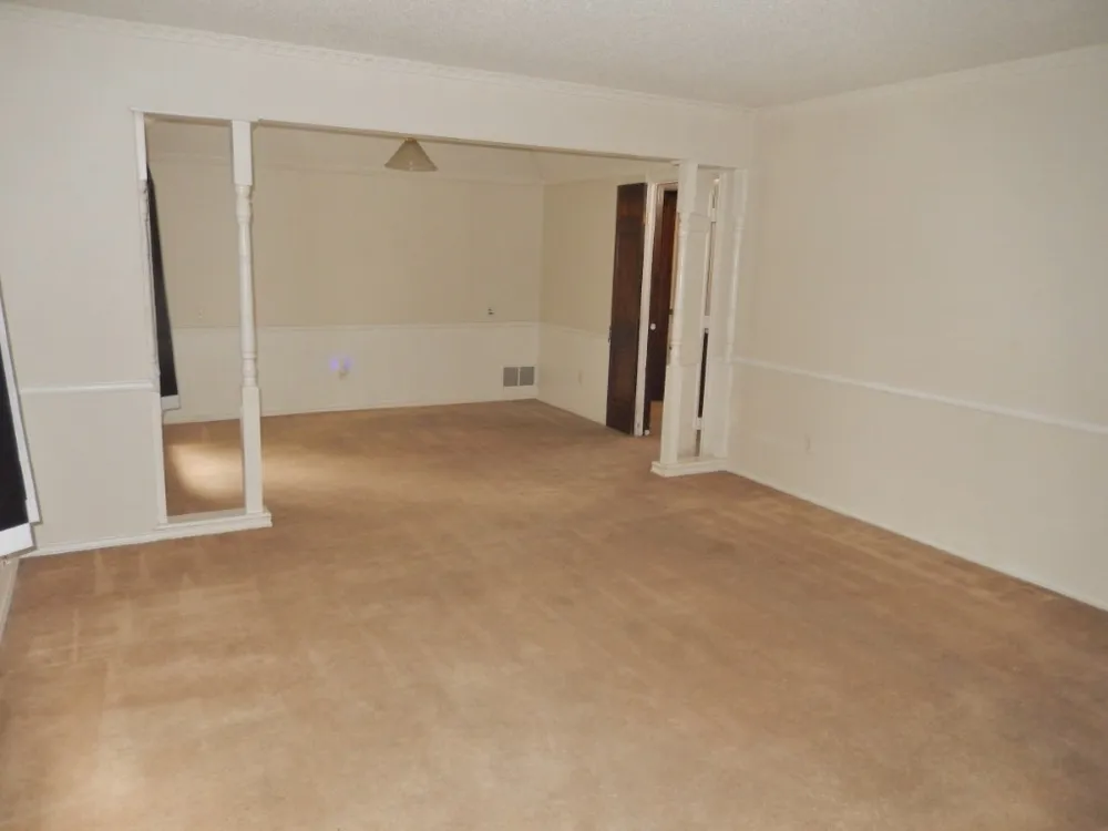 9023 Glen Springs Circle Dallas, TX 75243