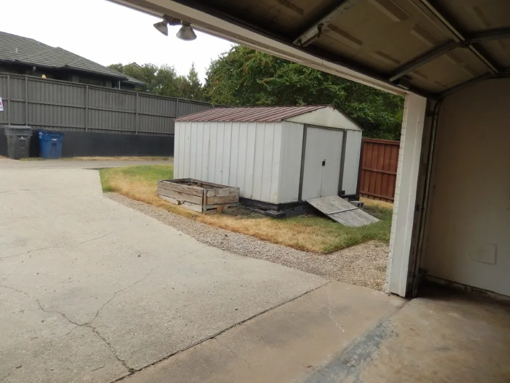 9023 Glen Springs Circle Dallas, TX 75243
