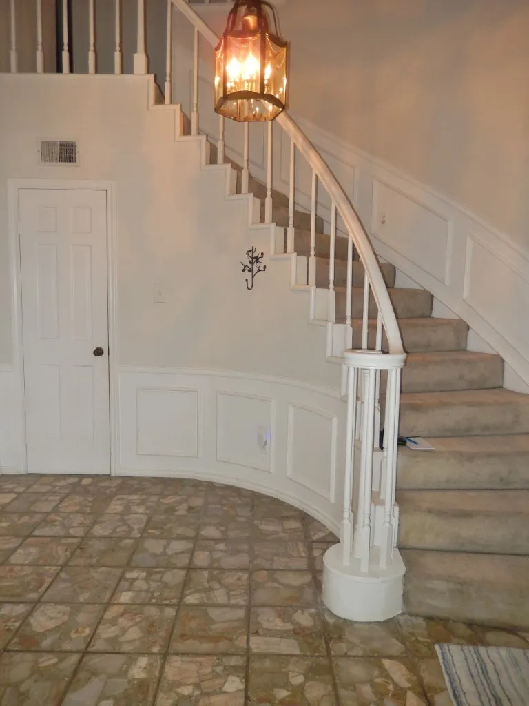 9023 Glen Springs Circle Dallas, TX 75243