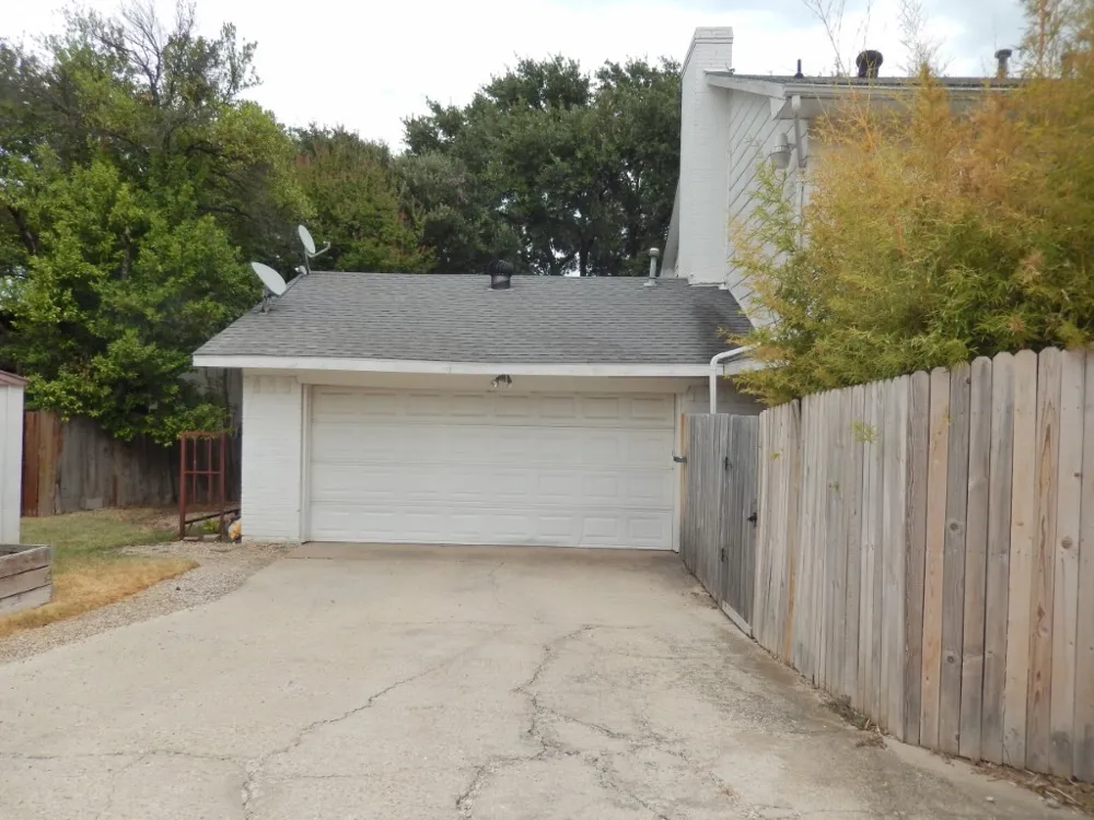 9023 Glen Springs Circle Dallas, TX 75243