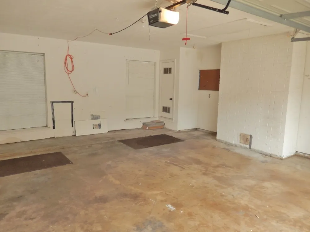 9023 Glen Springs Circle Dallas, TX 75243