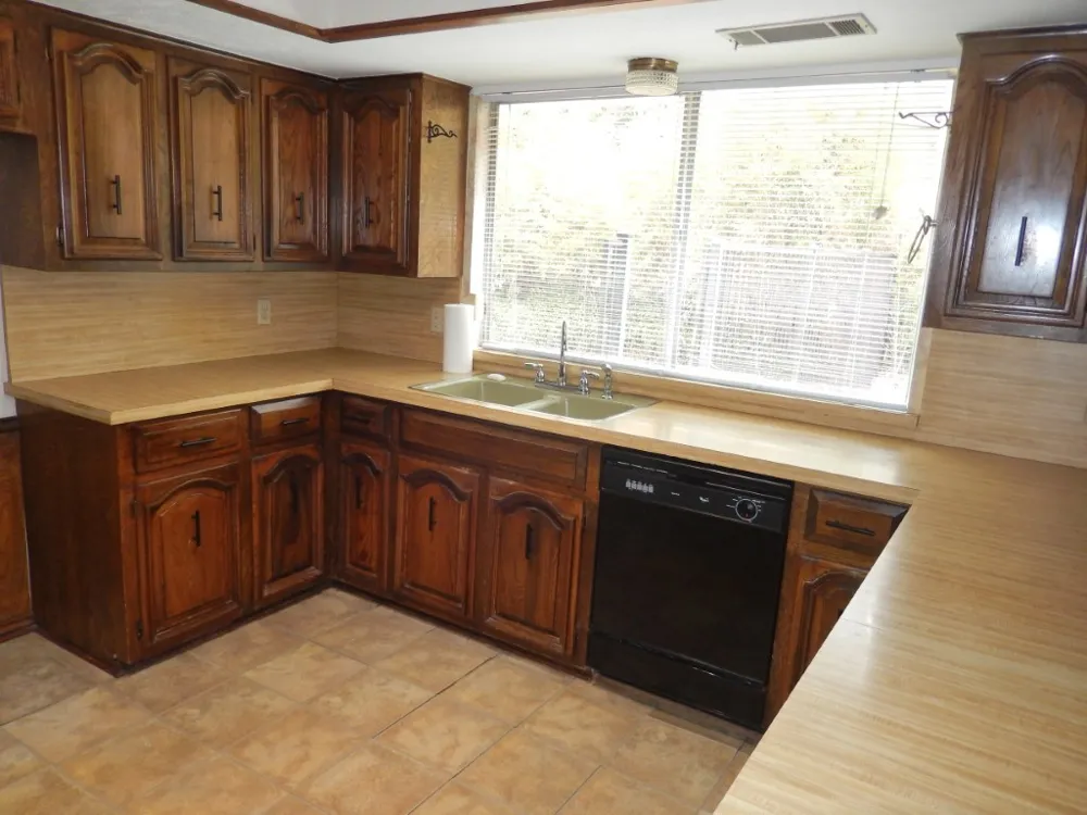 9023 Glen Springs Circle Dallas, TX 75243