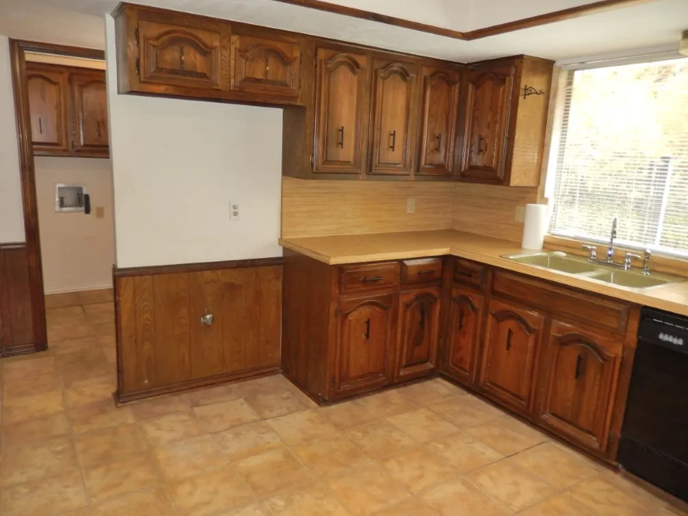 9023 Glen Springs Circle Dallas, TX 75243