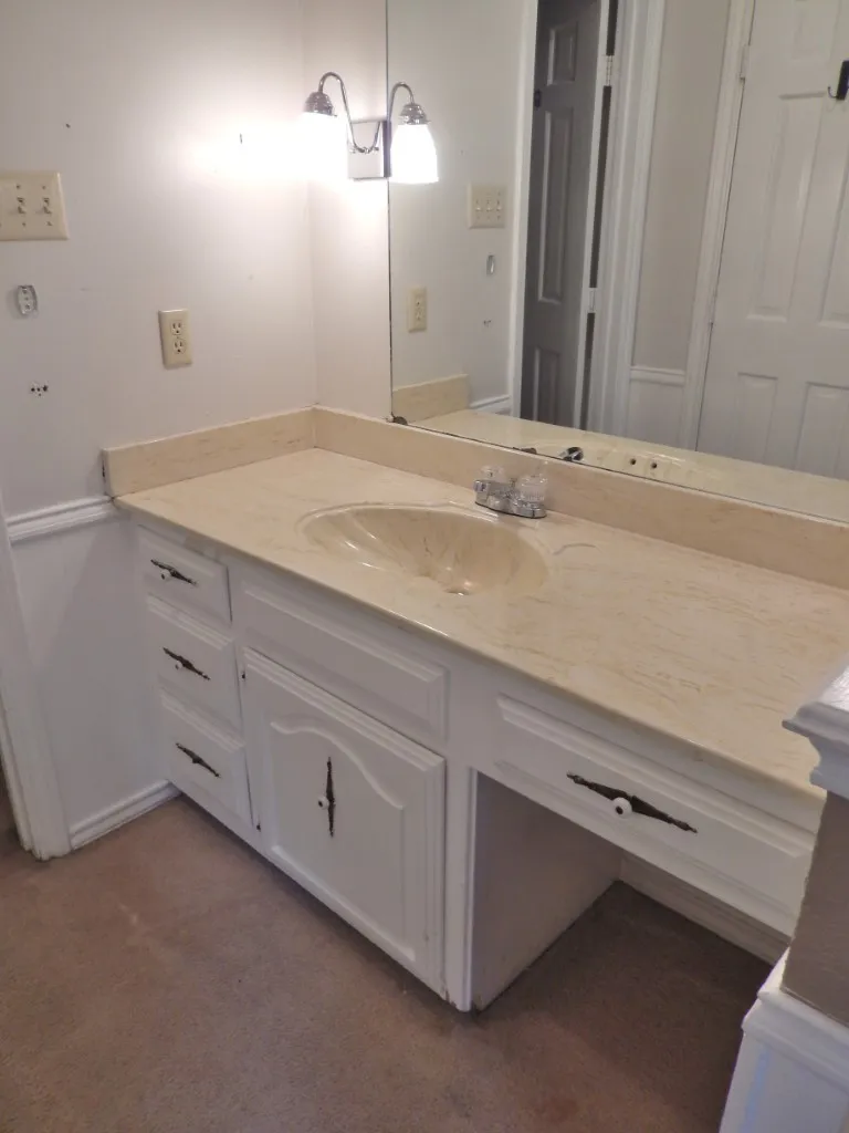9023 Glen Springs Circle Dallas, TX 75243