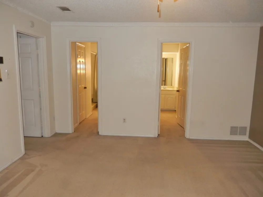 9023 Glen Springs Circle Dallas, TX 75243