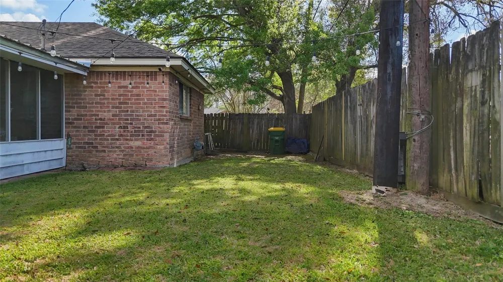 2205 Buchanan Drive Baytown, TX 77520