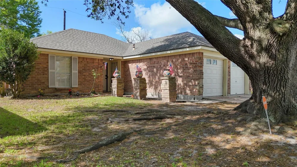 2205 Buchanan Drive Baytown, TX 77520