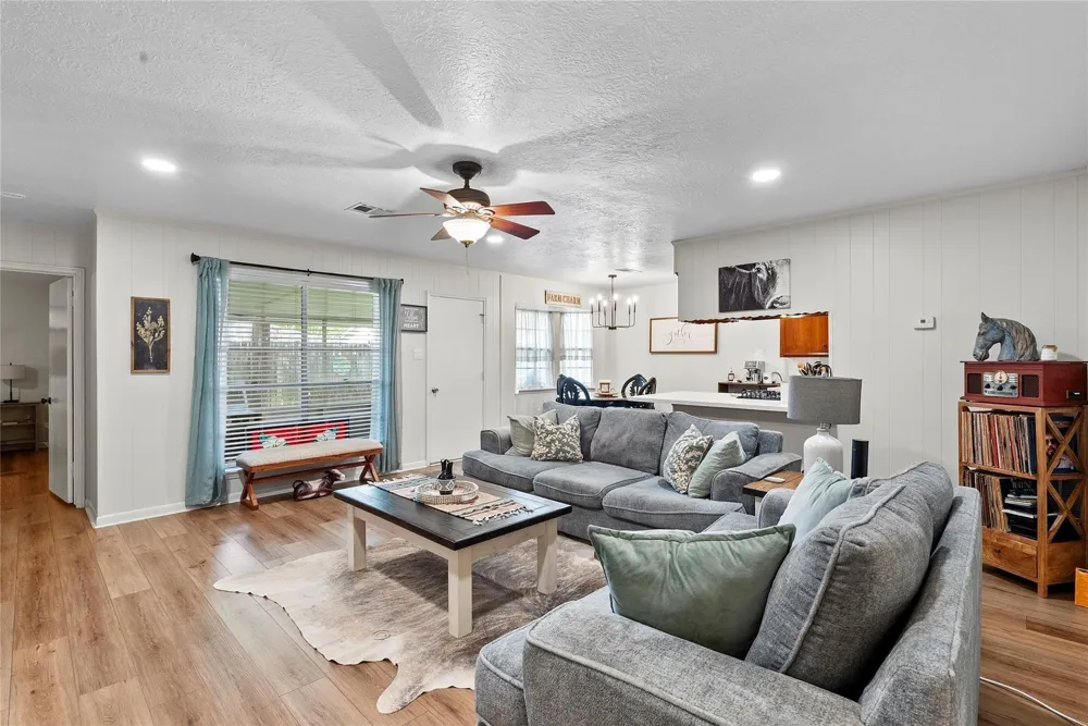 2205 Buchanan Drive Baytown, TX 77520
